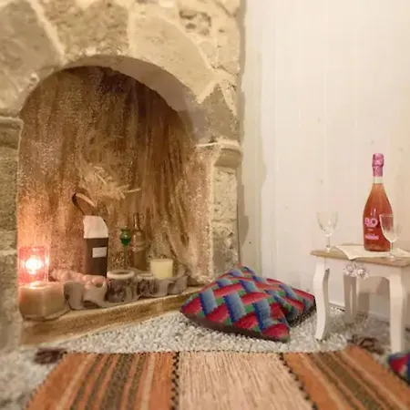 Aspasia's Traditional House Holiday home *